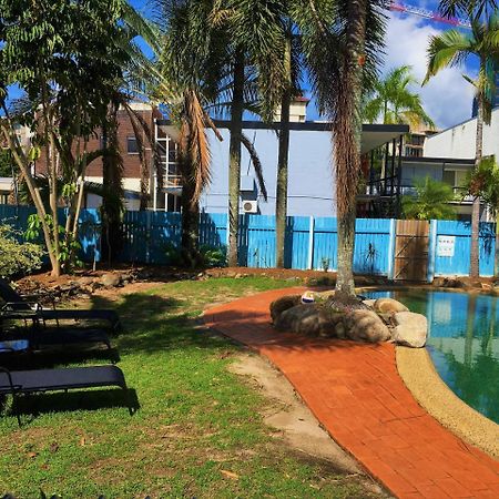 A Pousada Reef Backpackers Cairns Exterior foto