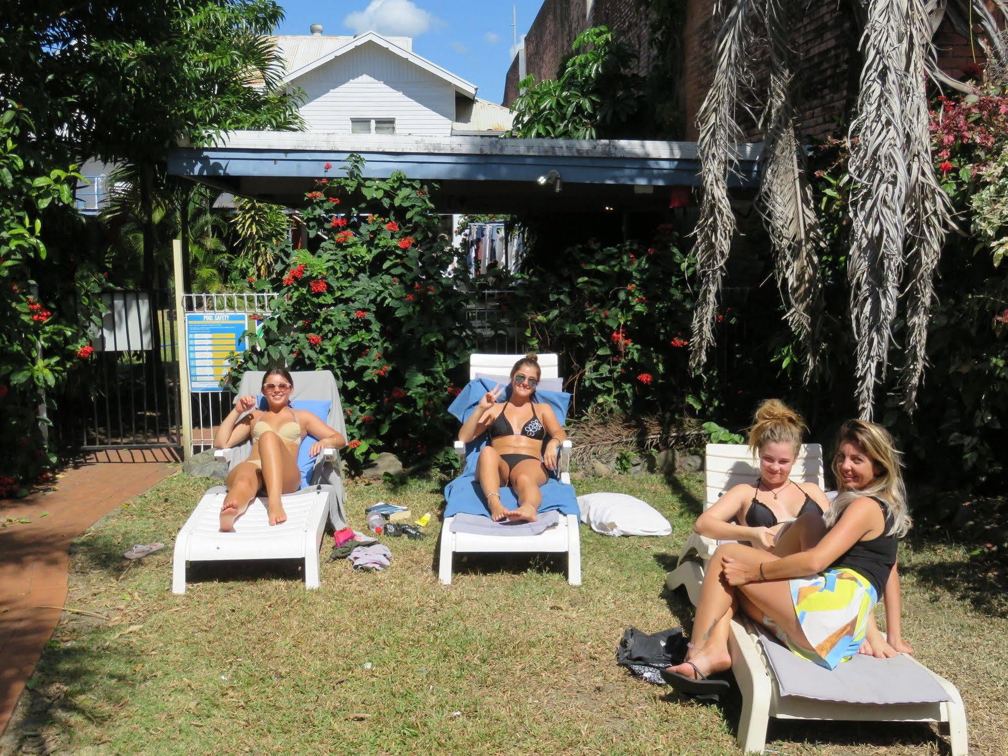 A Pousada Reef Backpackers Cairns Exterior foto