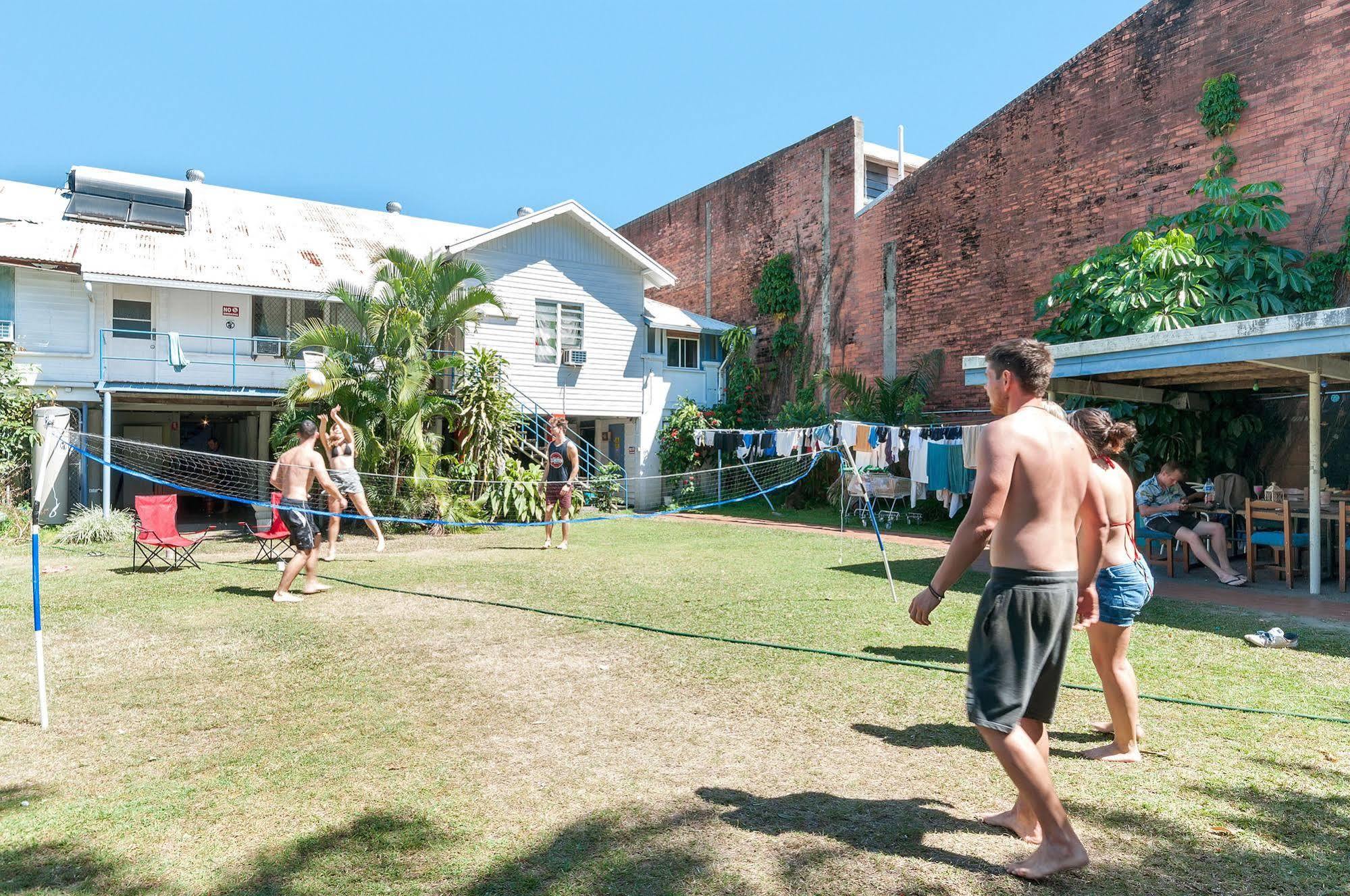 A Pousada Reef Backpackers Cairns Exterior foto