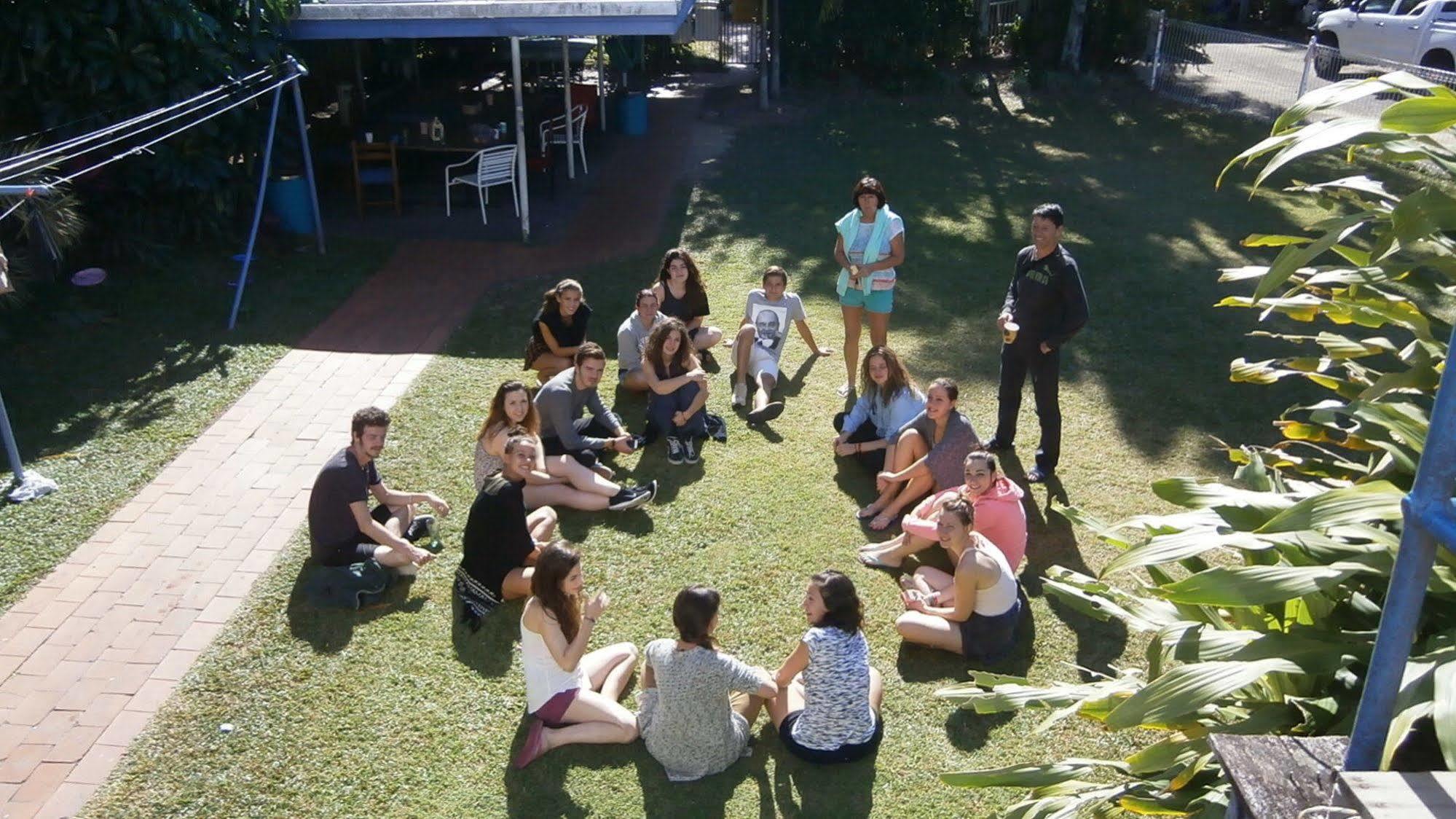 A Pousada Reef Backpackers Cairns Exterior foto