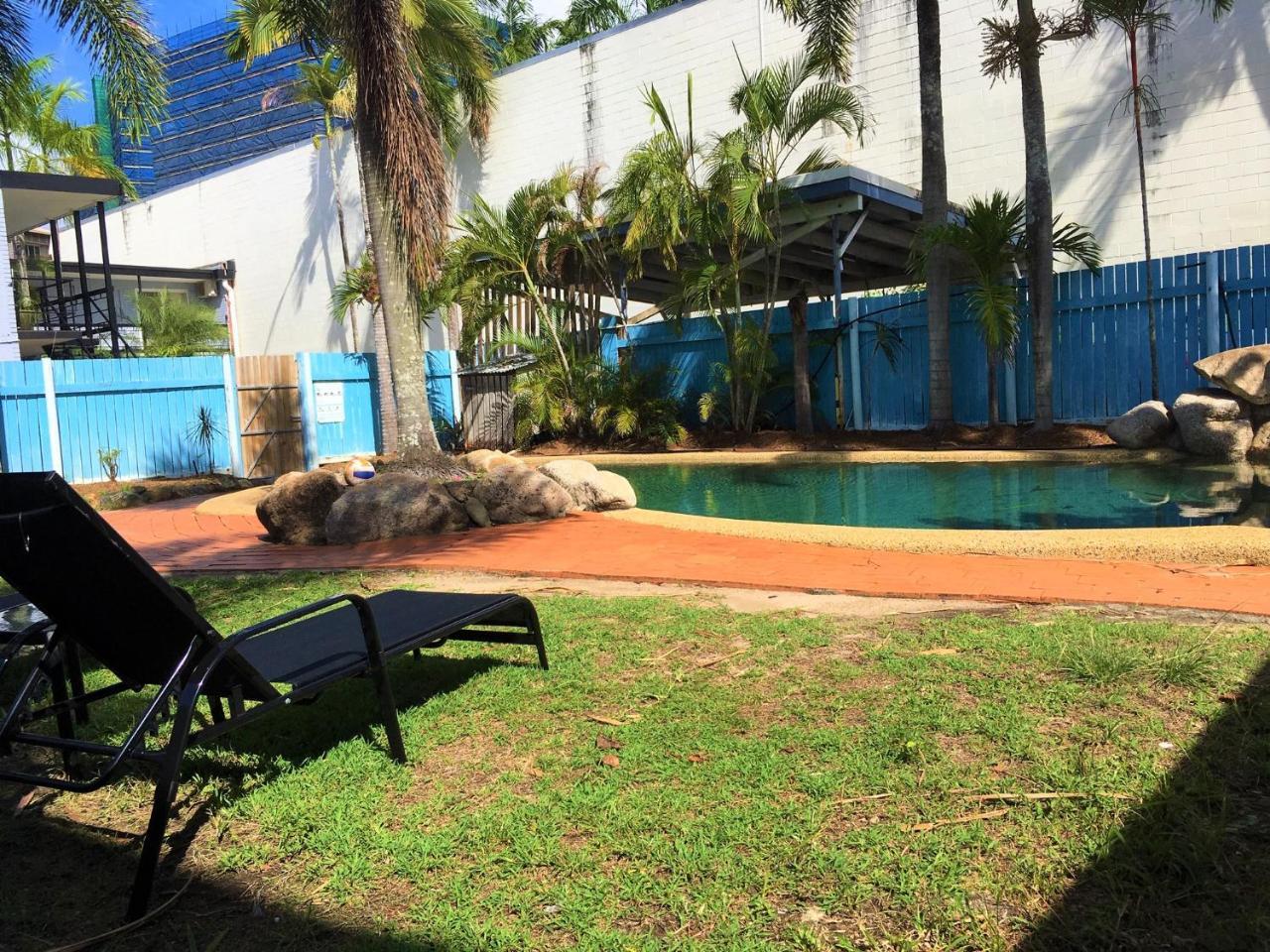 A Pousada Reef Backpackers Cairns Exterior foto